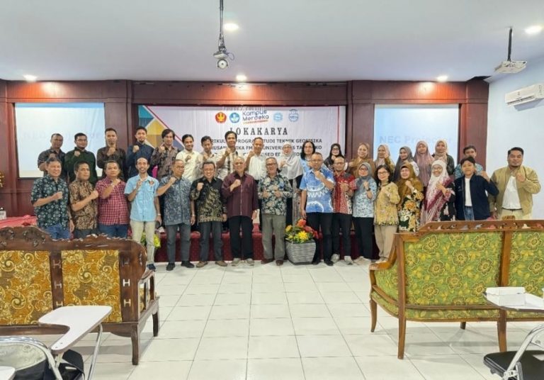 Kegiatan Lokakarya Kurikulum Berbasis OBE
