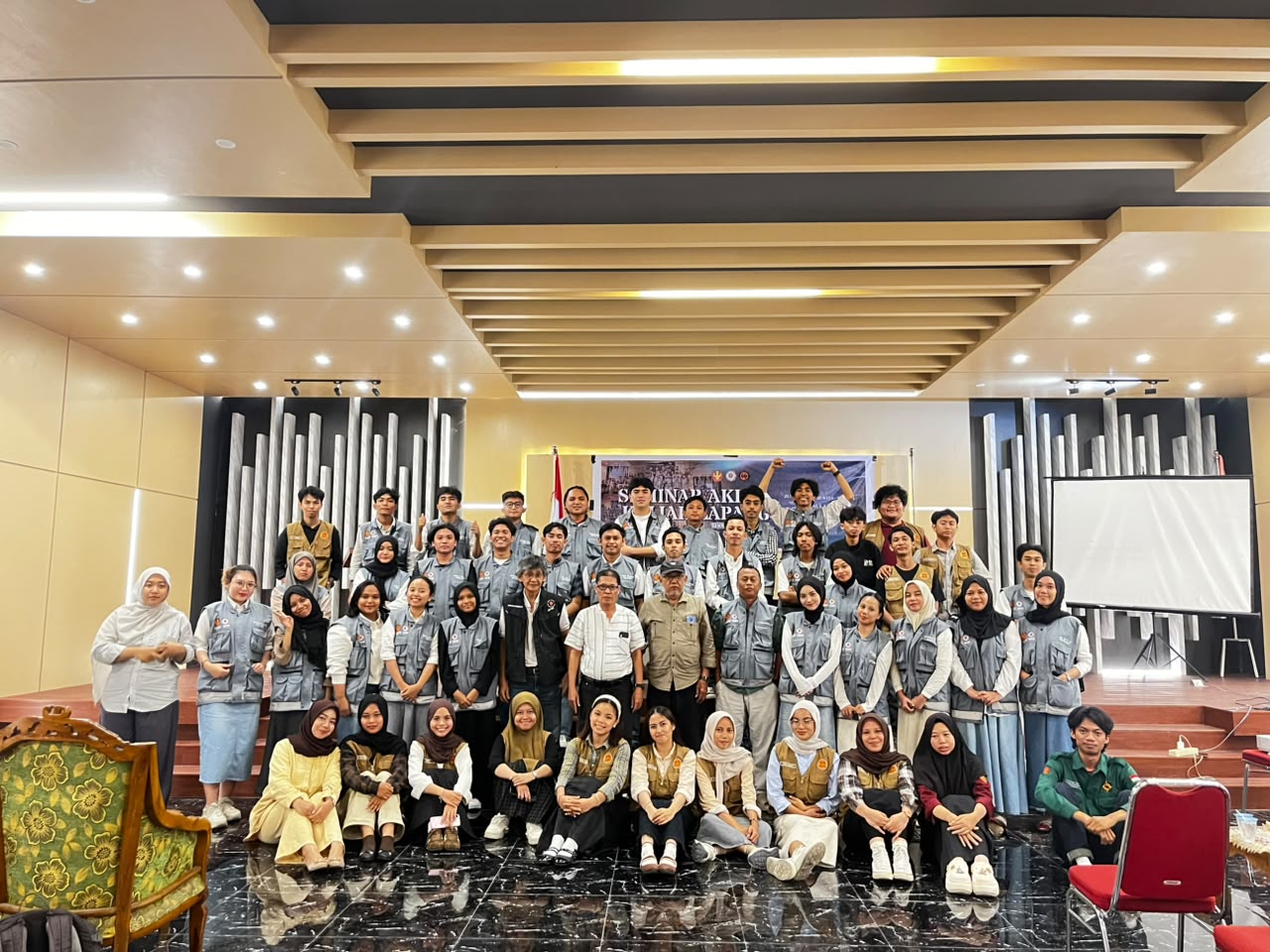 Seminar Kuliah Lapang Program Studi Teknik Geofisika 2026